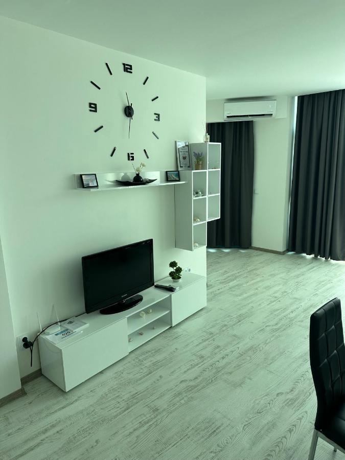 פרימורסקו Spacious And Cozy Apartment In Complex Del Sol מראה חיצוני תמונה